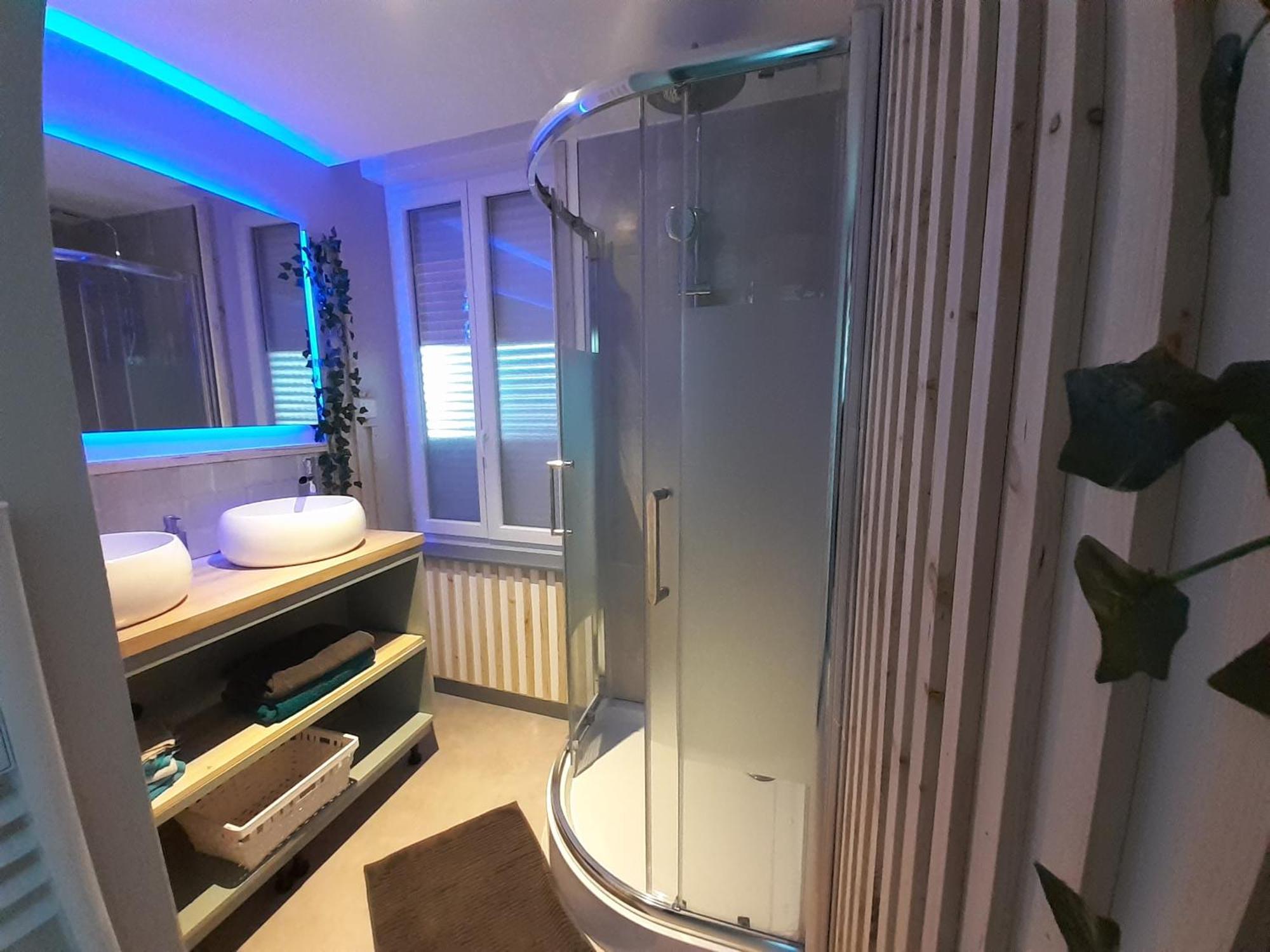 Bosquet, Hotel A Valenciennes Aulnoy-lez-Valenciennes Екстериор снимка